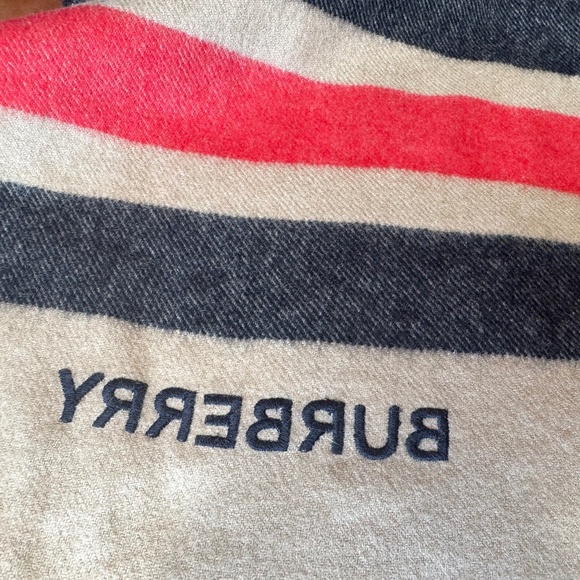 NWOT 100% CASHMERE 200 X 50 cm  SCARF/THROW - Picture 2 of 7